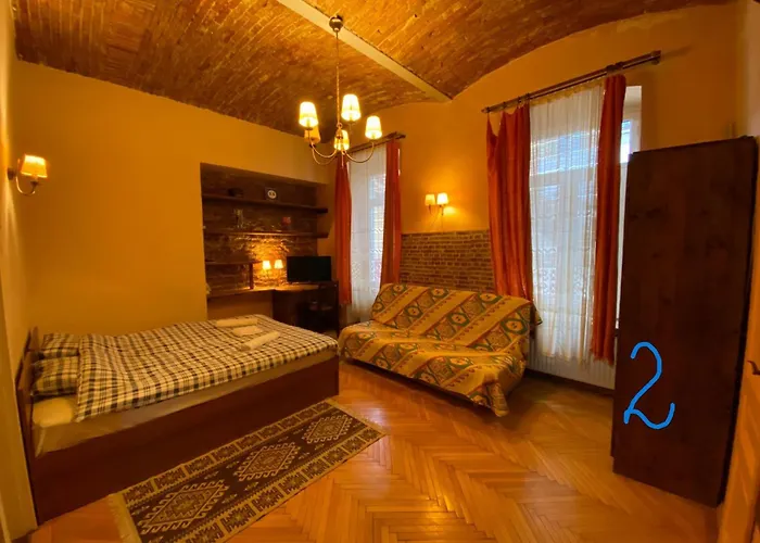 Old Town Apartment *